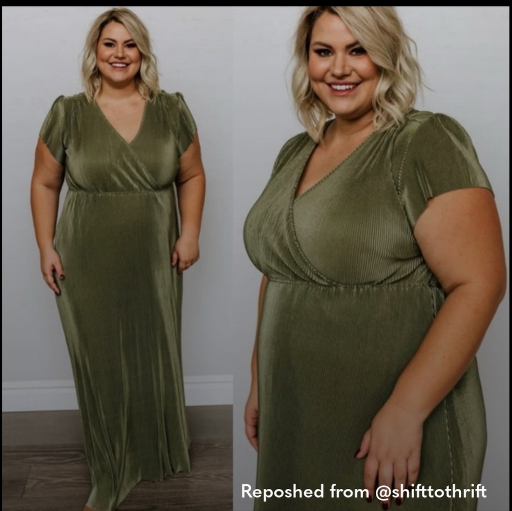 Baltic Born Athena Pleated Maxi Dress Sage Green XXXL